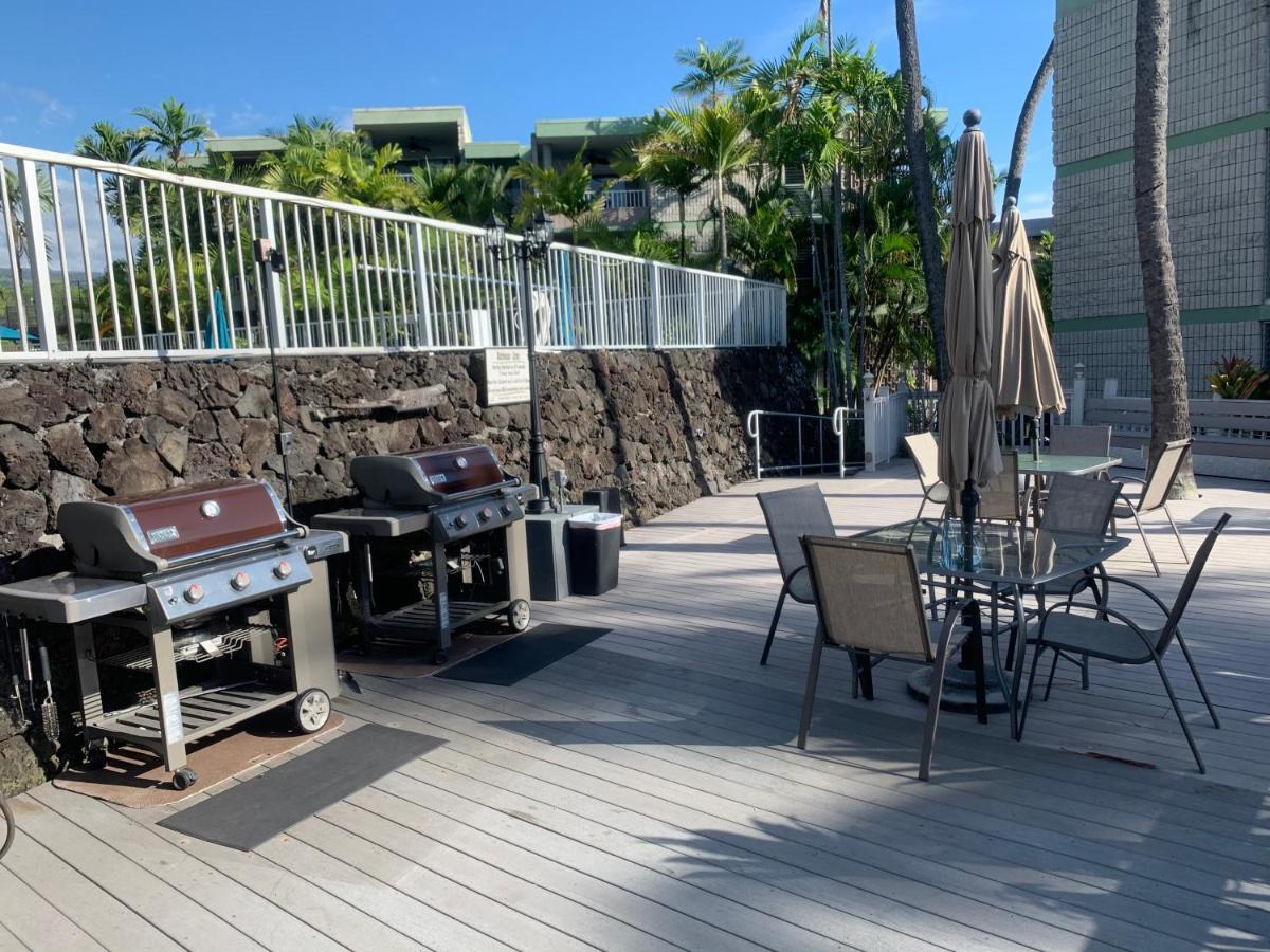 Enjoy The Sunset At Ocean Front 1Br Apartment - Pool On Site! Kailua-Kona Exterior photo